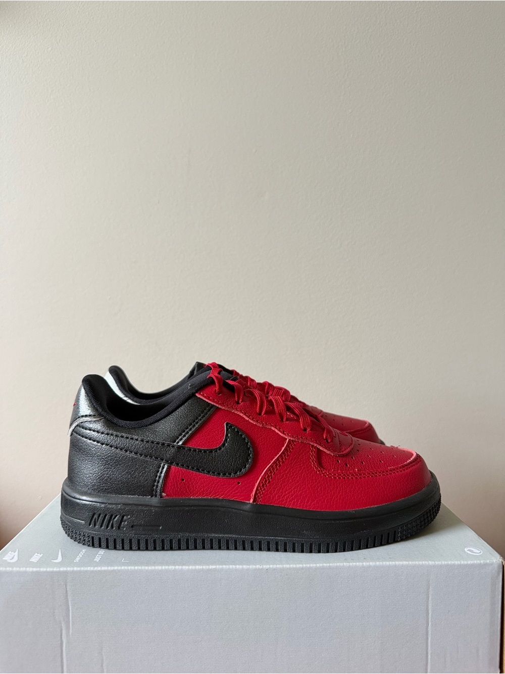 Nike Air Force 1 Low LV8 PS Gym Red Black IQ2740-600 Size 2Y